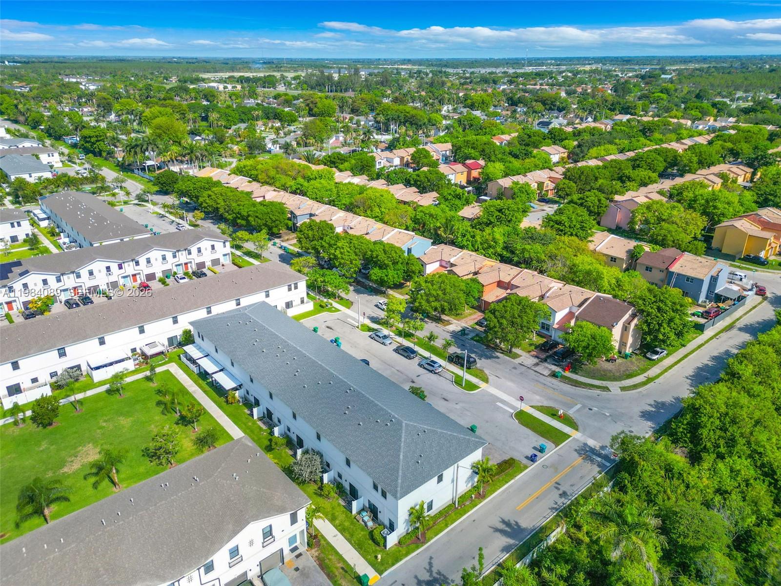 617 SW 11th St, Florida City FL 33034