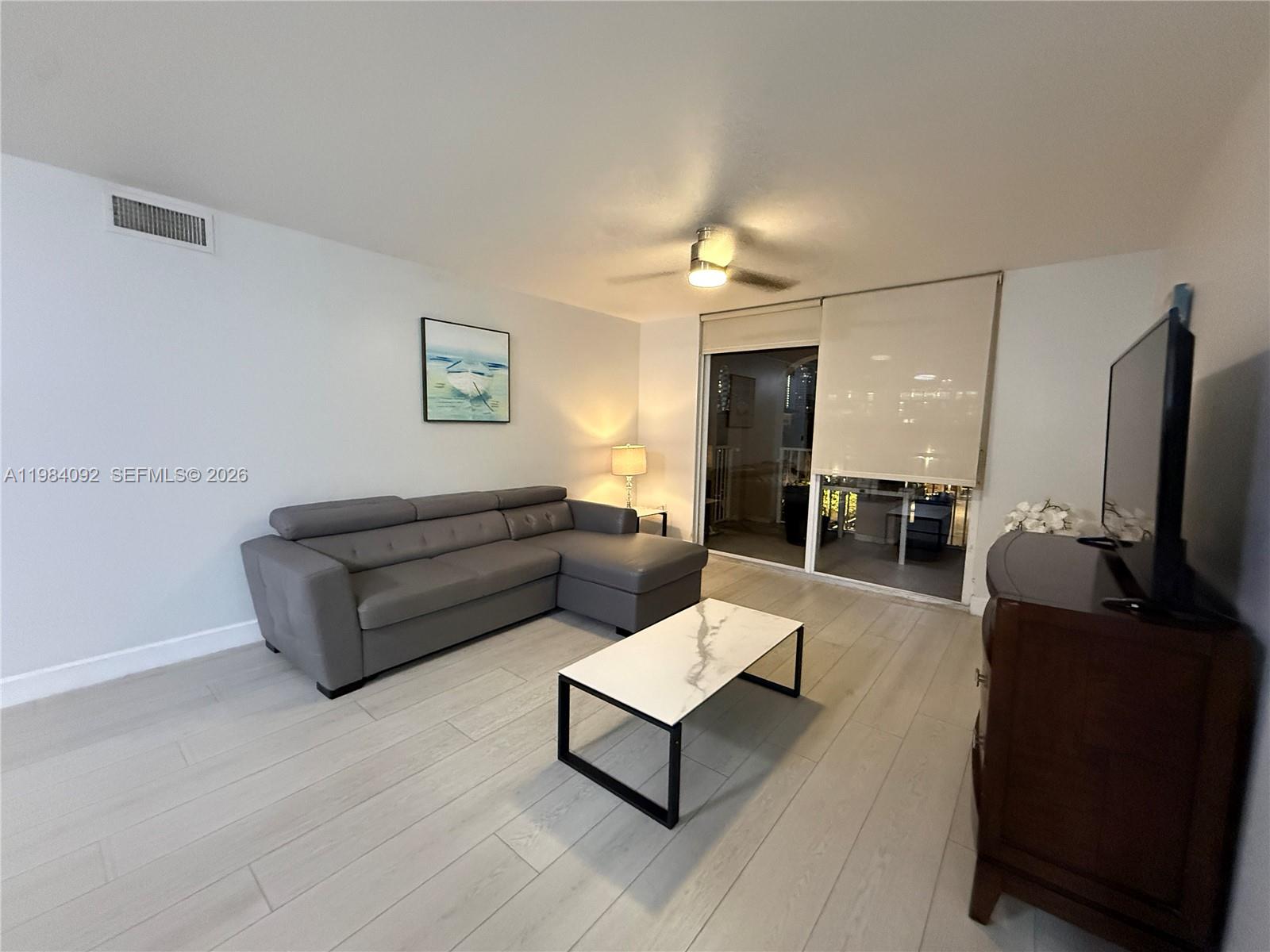 19701 E Country Club Dr #5601, Aventura FL 33180