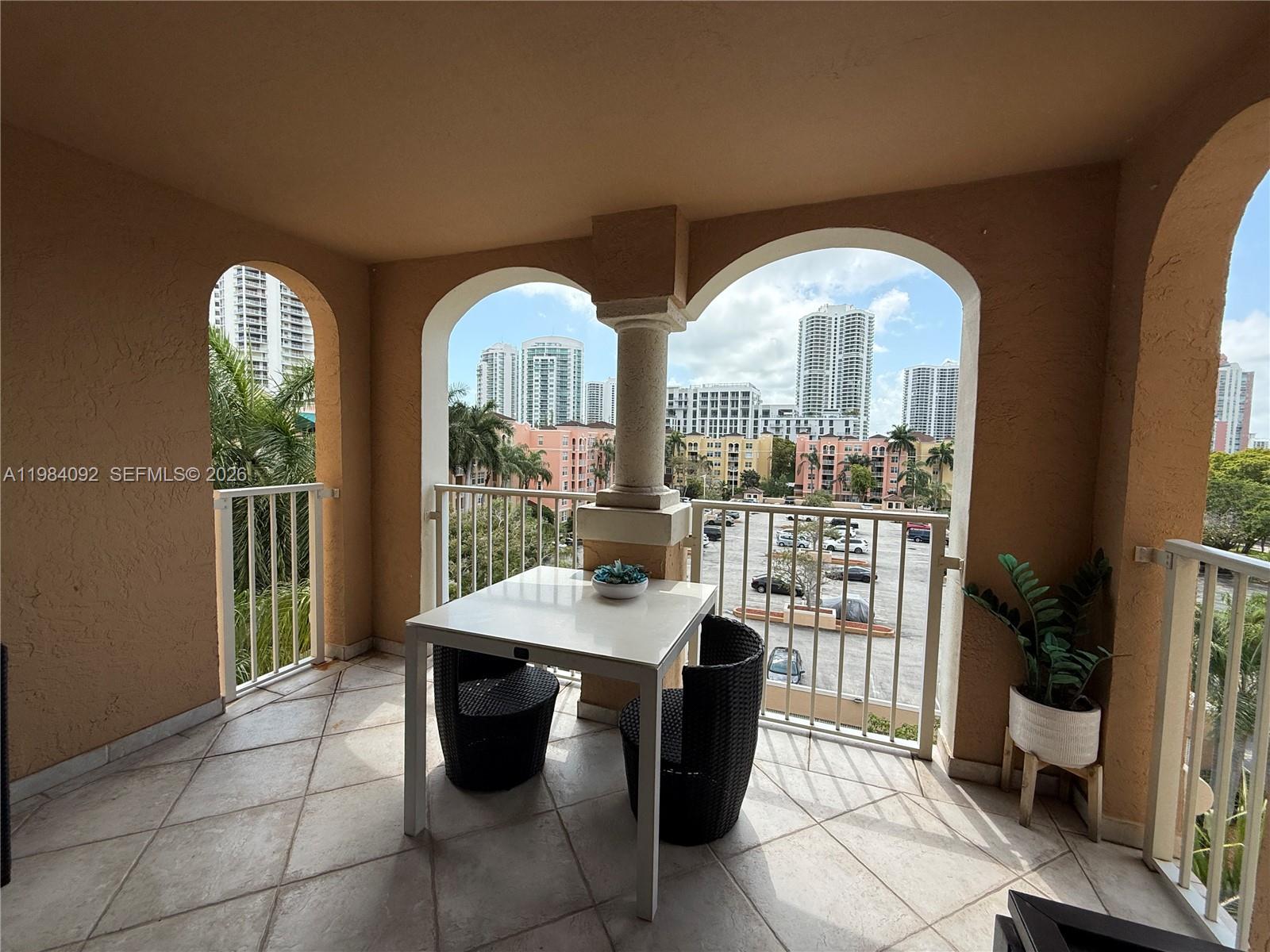 19701 E Country Club Dr #5601, Aventura FL 33180