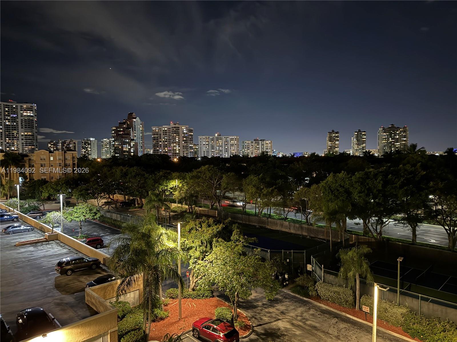 19701 E Country Club Dr #5601, Aventura FL 33180