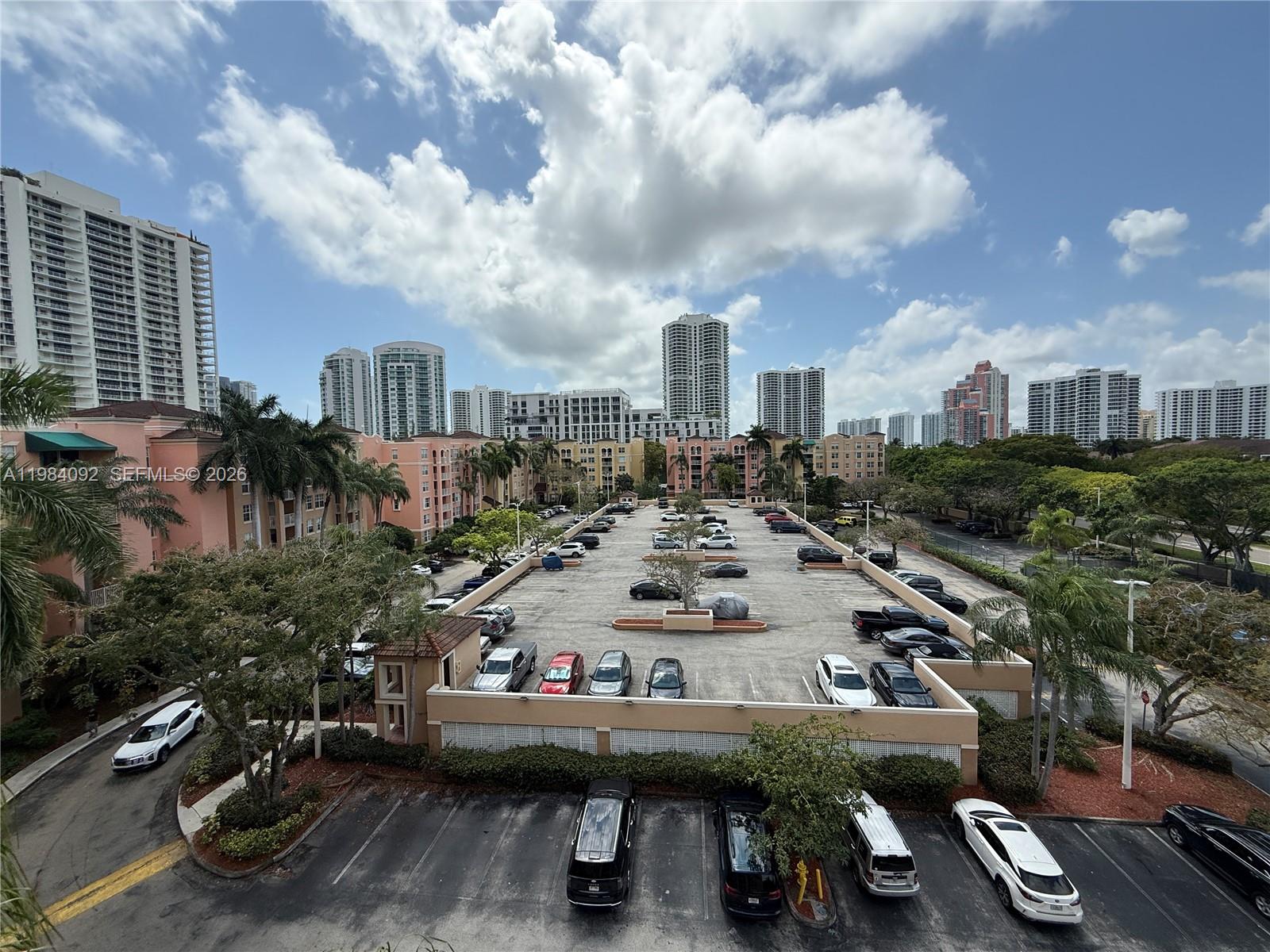 19701 E Country Club Dr #5601, Aventura FL 33180