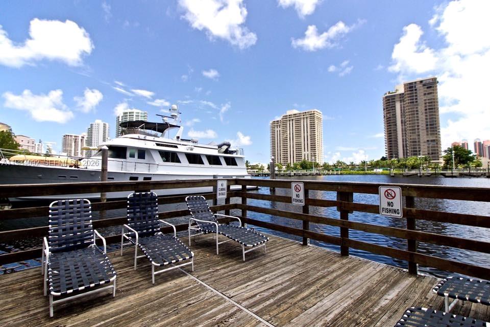 19701 E Country Club Dr #5601, Aventura FL 33180