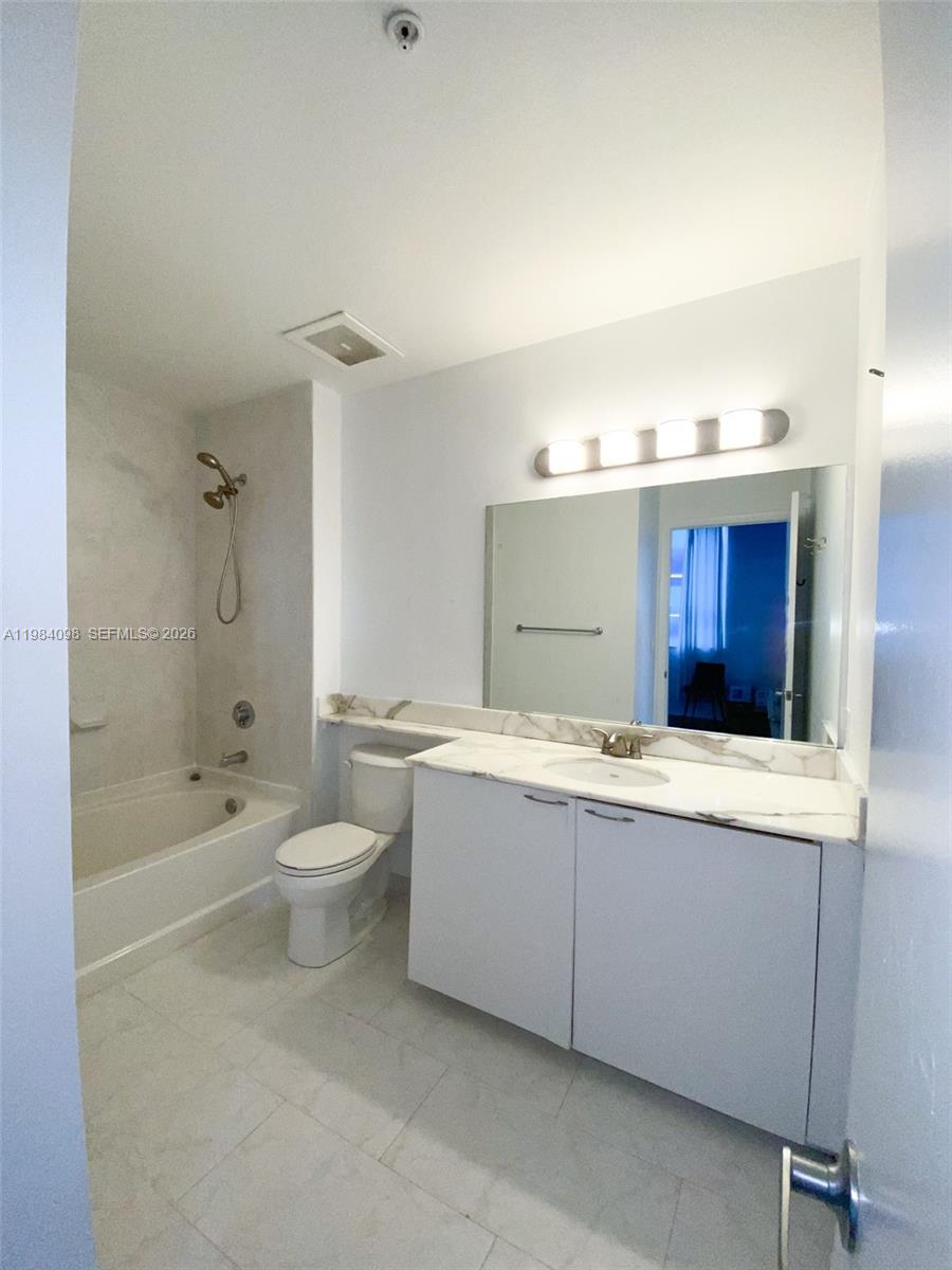 234 NE 3 ST #1201, Miami FL 33132
