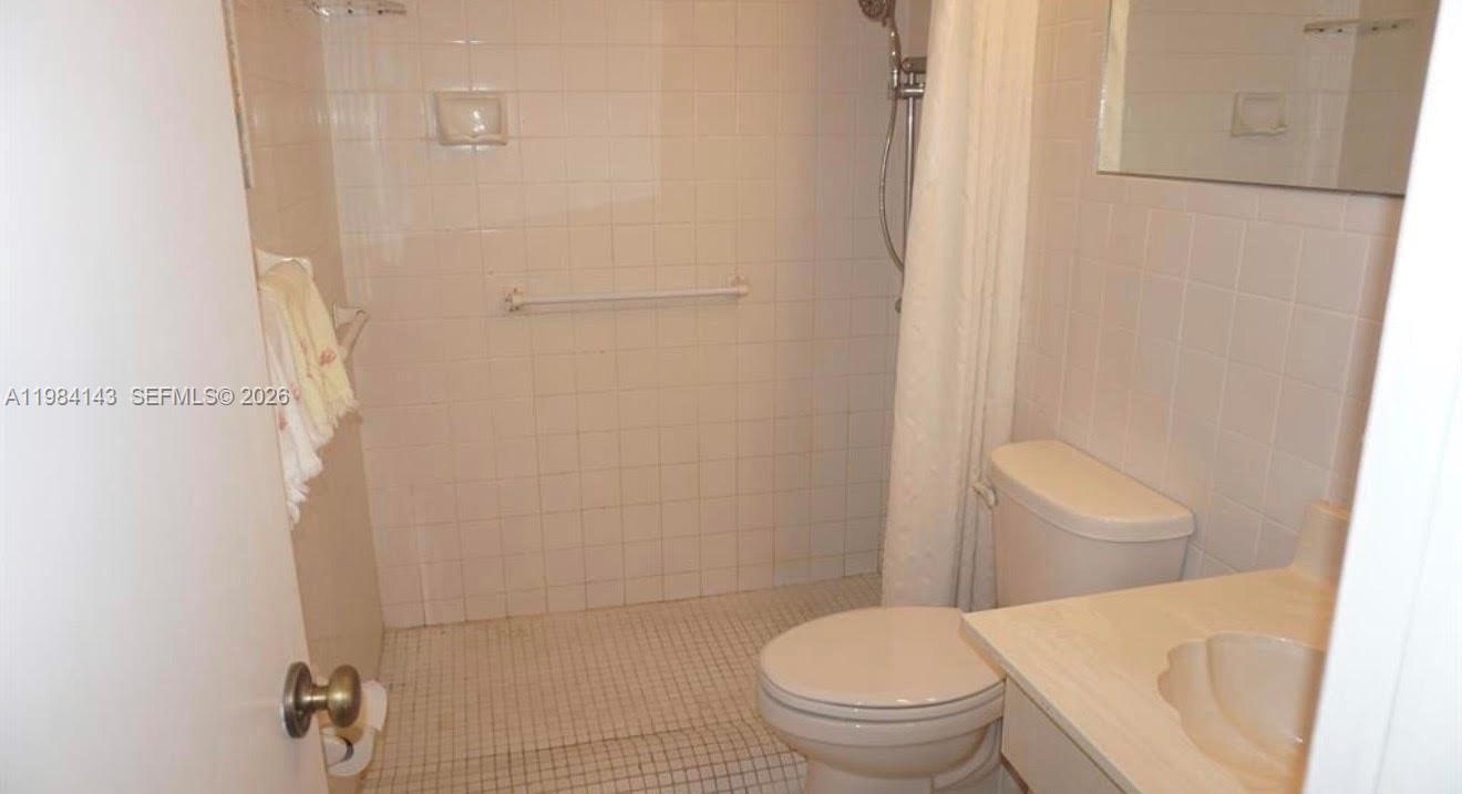 328 Riverdale Rd, Palm Springs FL 33461