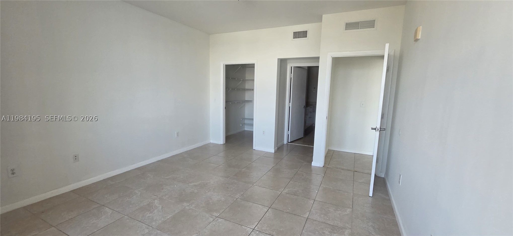 3330 NE 190th St #1018, Aventura FL 33180