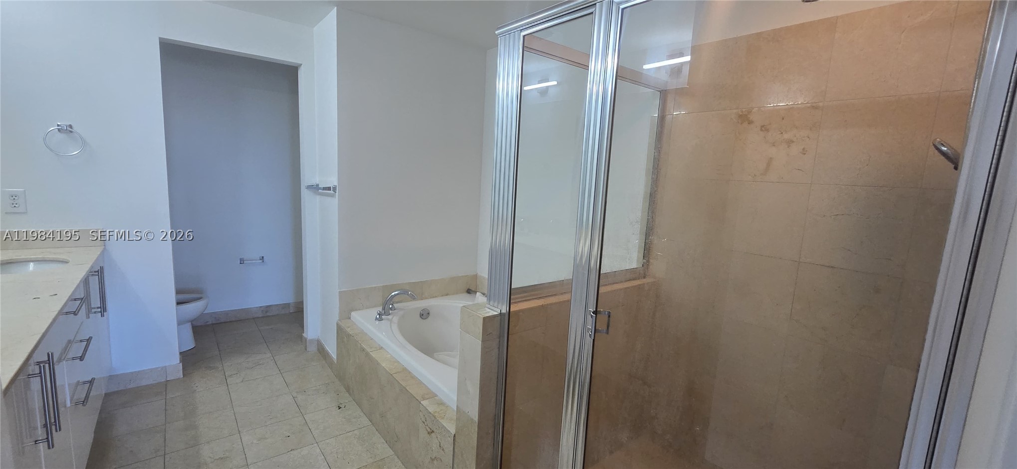 3330 NE 190th St #1018, Aventura FL 33180