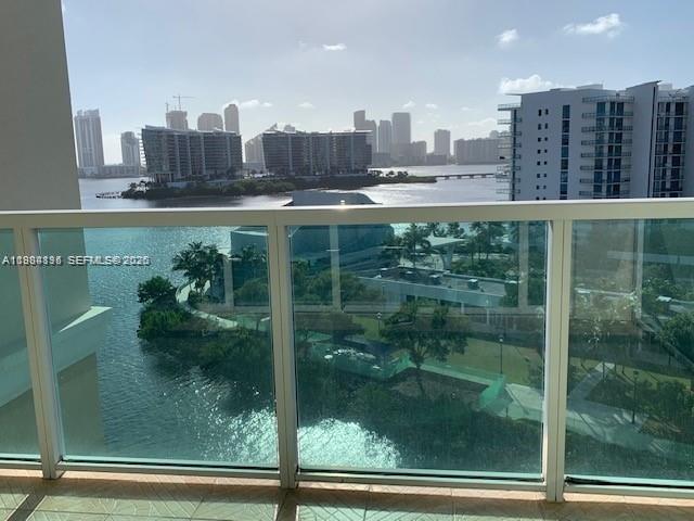 3330 NE 190th St #1018, Aventura FL 33180
