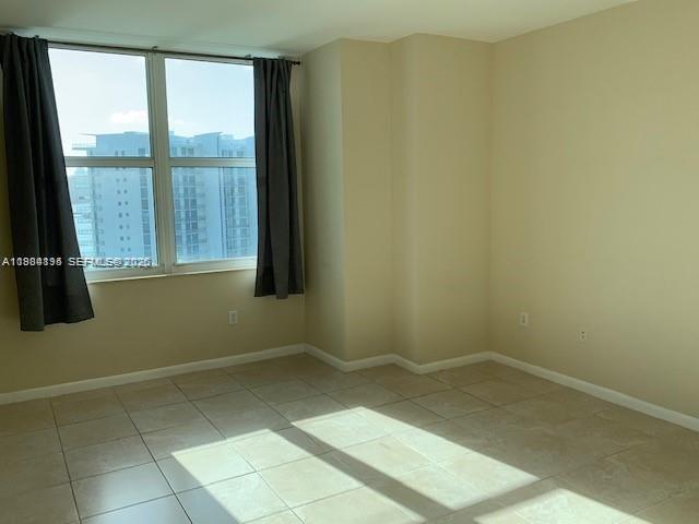 3330 NE 190th St #1018, Aventura FL 33180