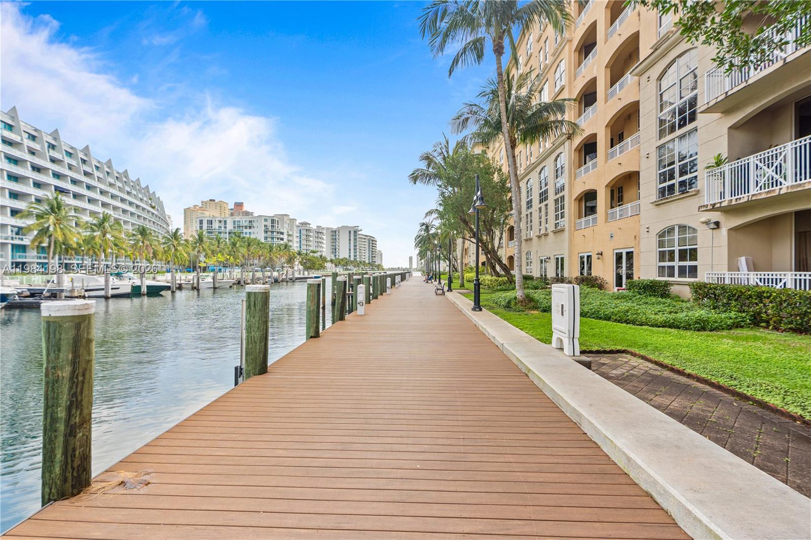 3001 NE 185th St #716, Aventura FL 33180