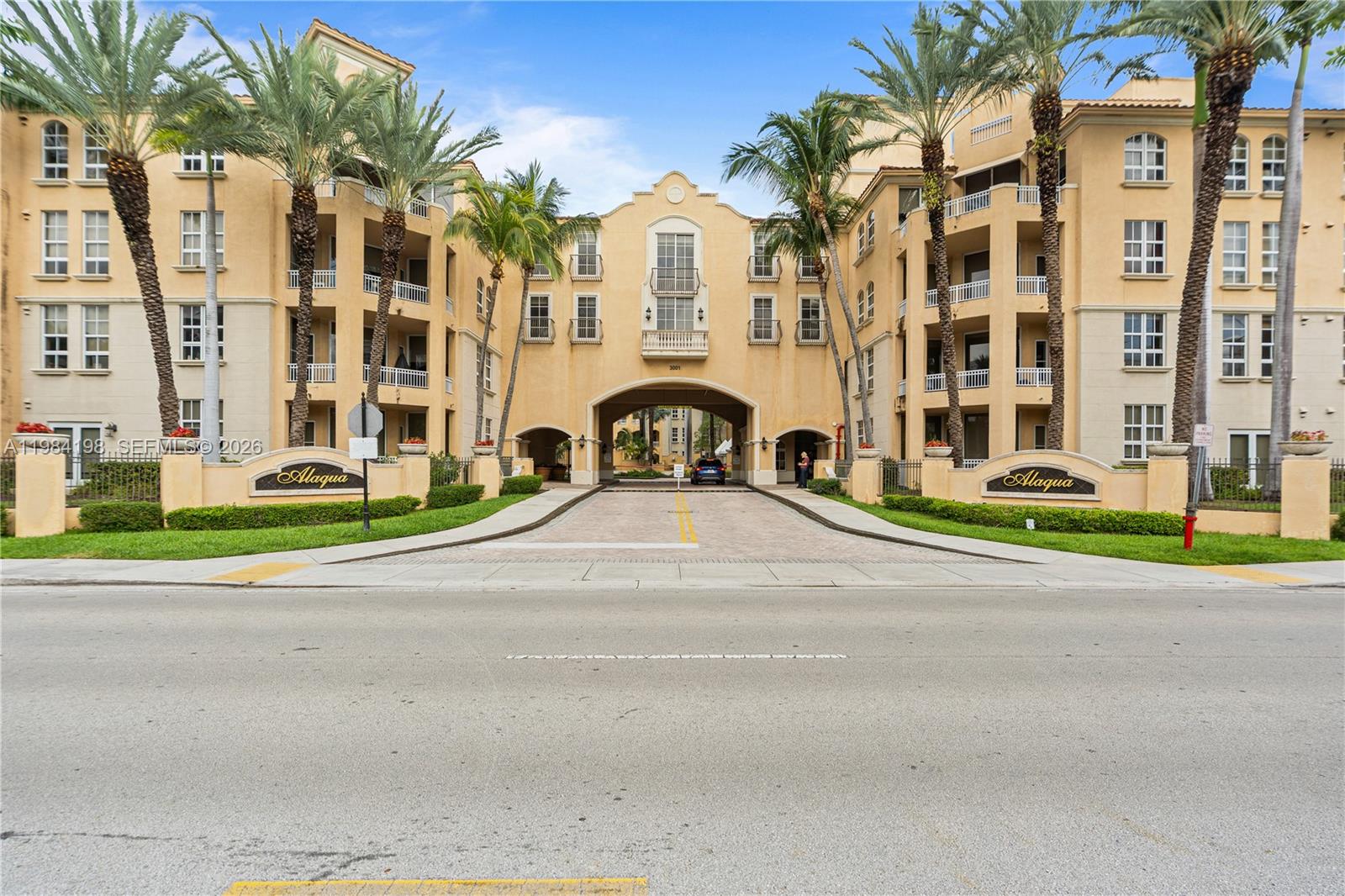 3001 NE 185th St #716, Aventura FL 33180