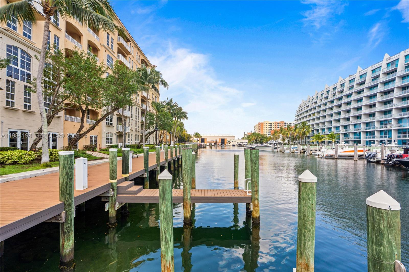 3001 NE 185th St #716, Aventura FL 33180