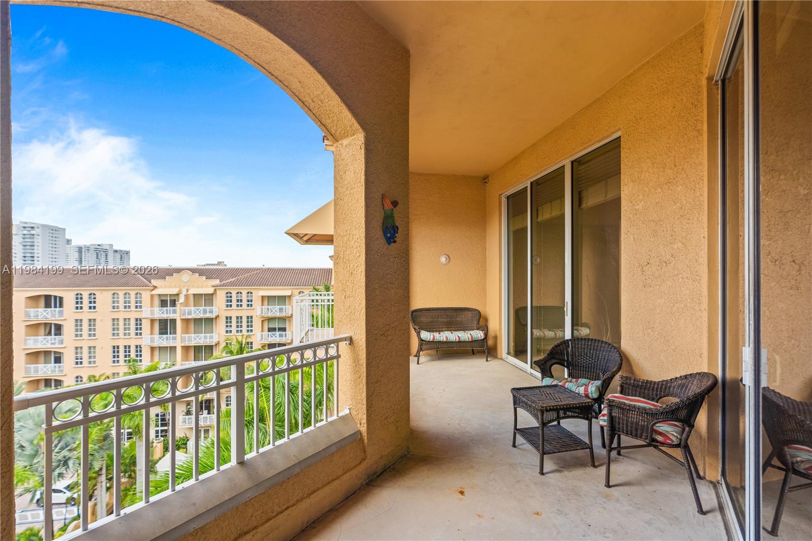 3001 NE 185th St #716, Aventura FL 33180