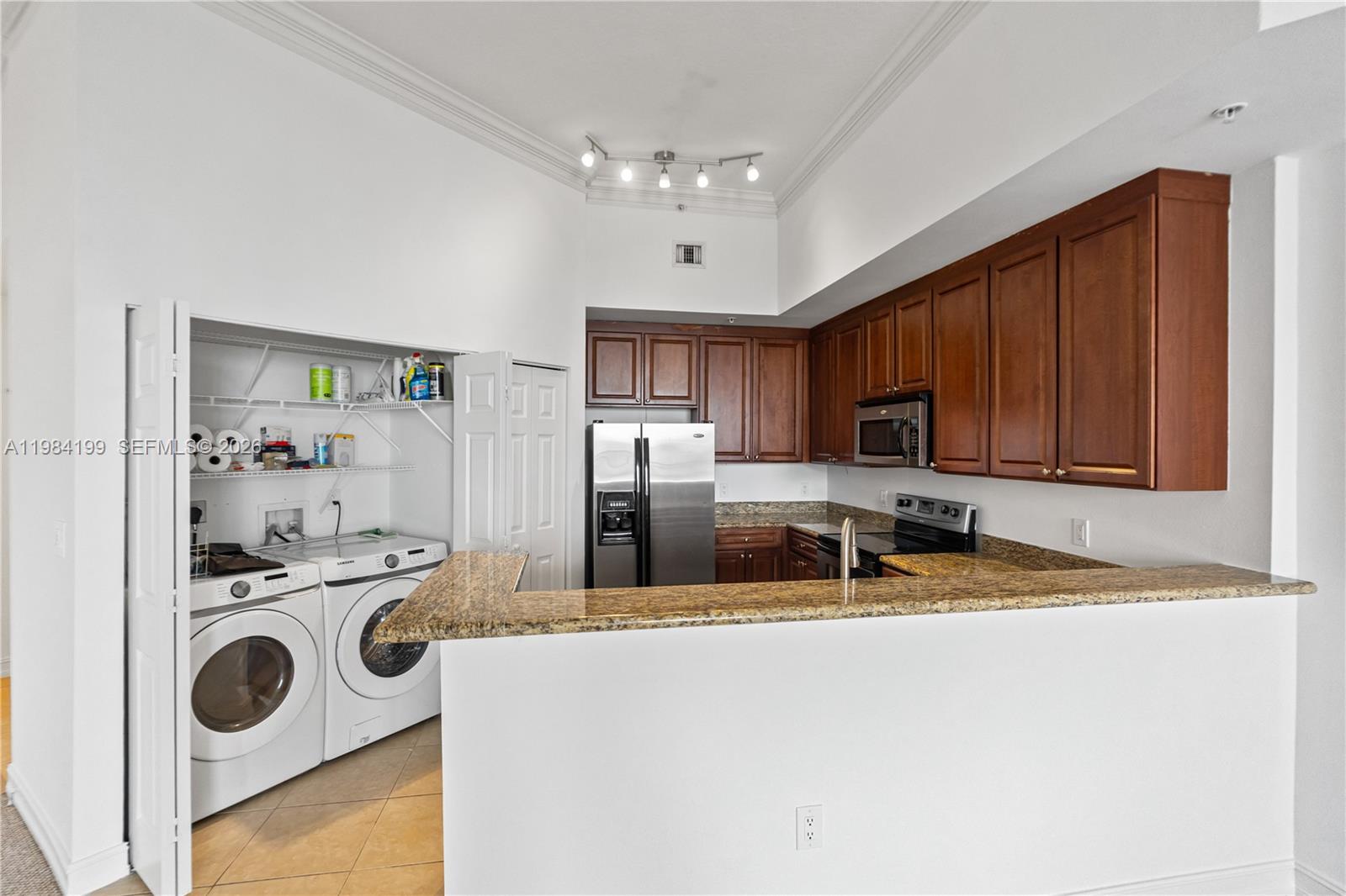 3001 NE 185th St #716, Aventura FL 33180