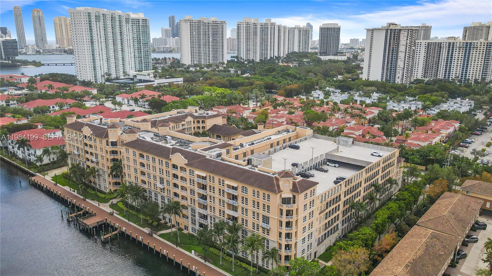 3001 NE 185th St #716, Aventura FL 33180