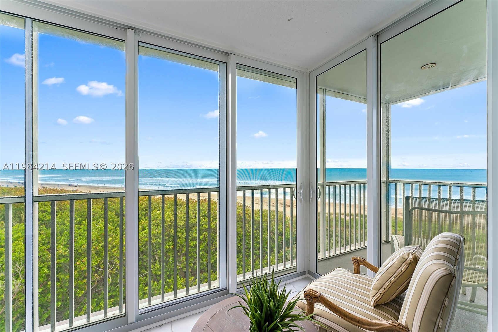 669 NE Plantation Rd #406, Hutchinson Island FL 34996