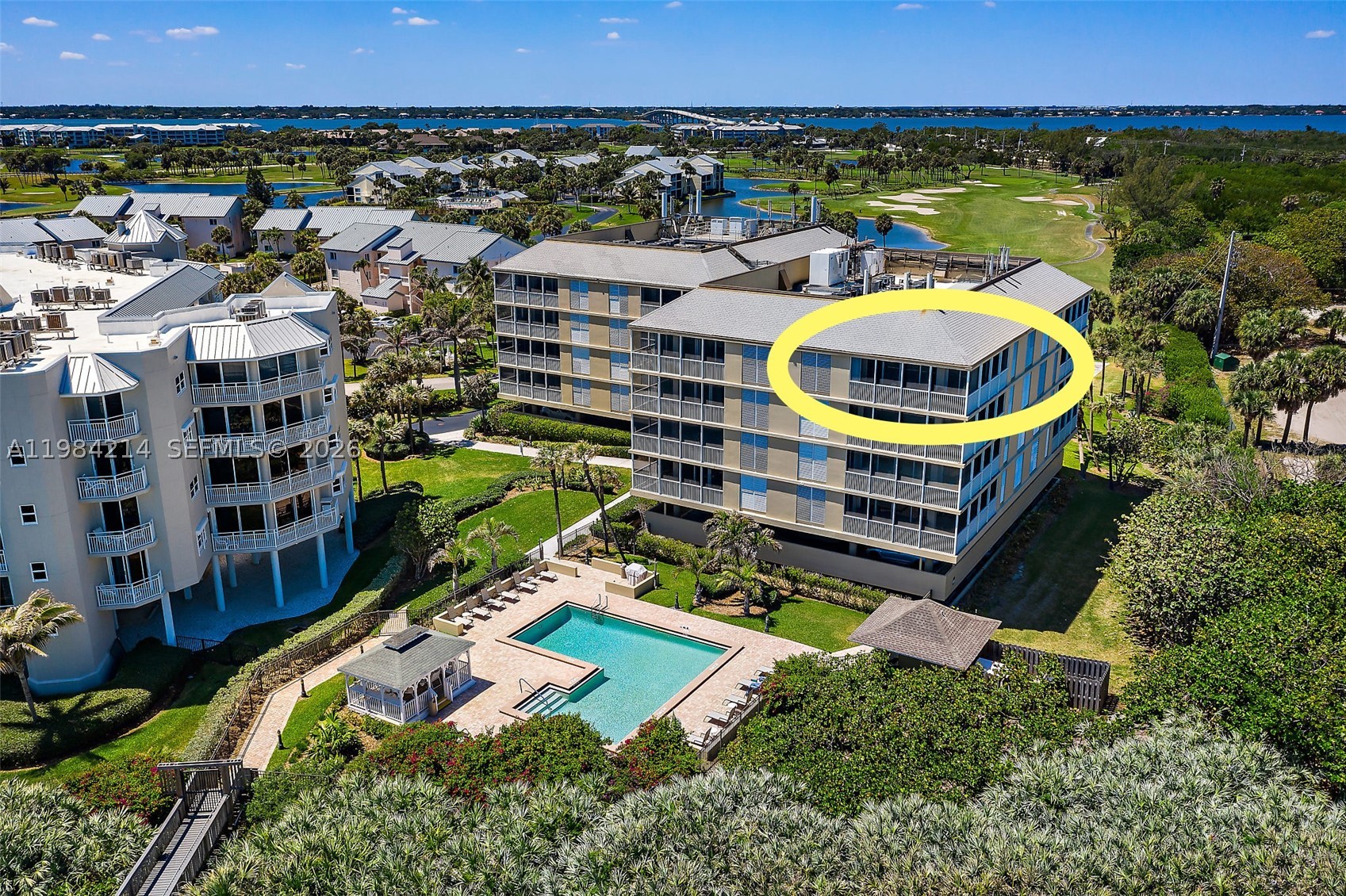 669 NE Plantation Rd #406, Hutchinson Island FL 34996