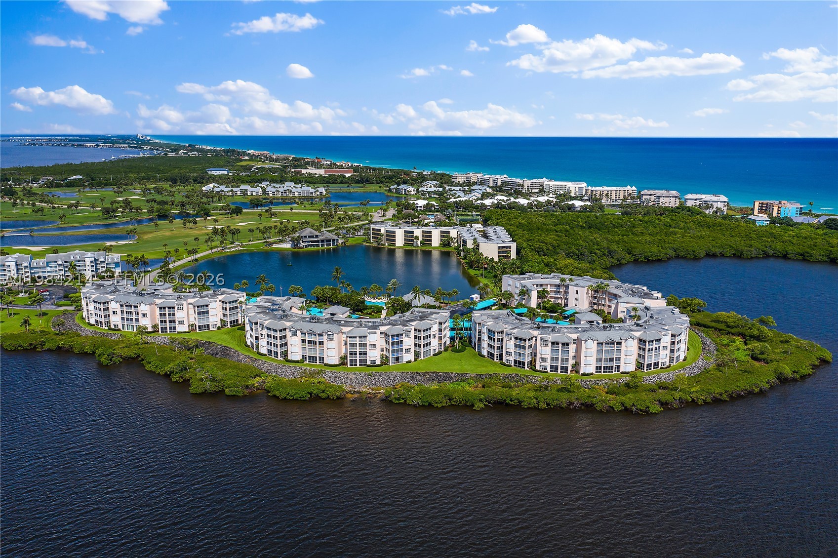 669 NE Plantation Rd #406, Hutchinson Island FL 34996