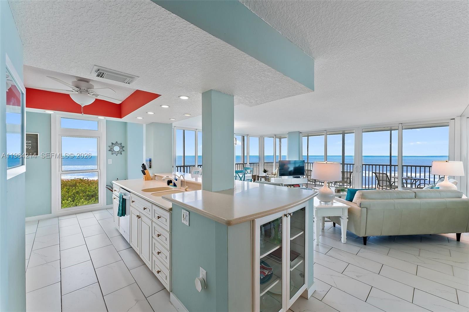 669 NE Plantation Rd #406, Hutchinson Island FL 34996