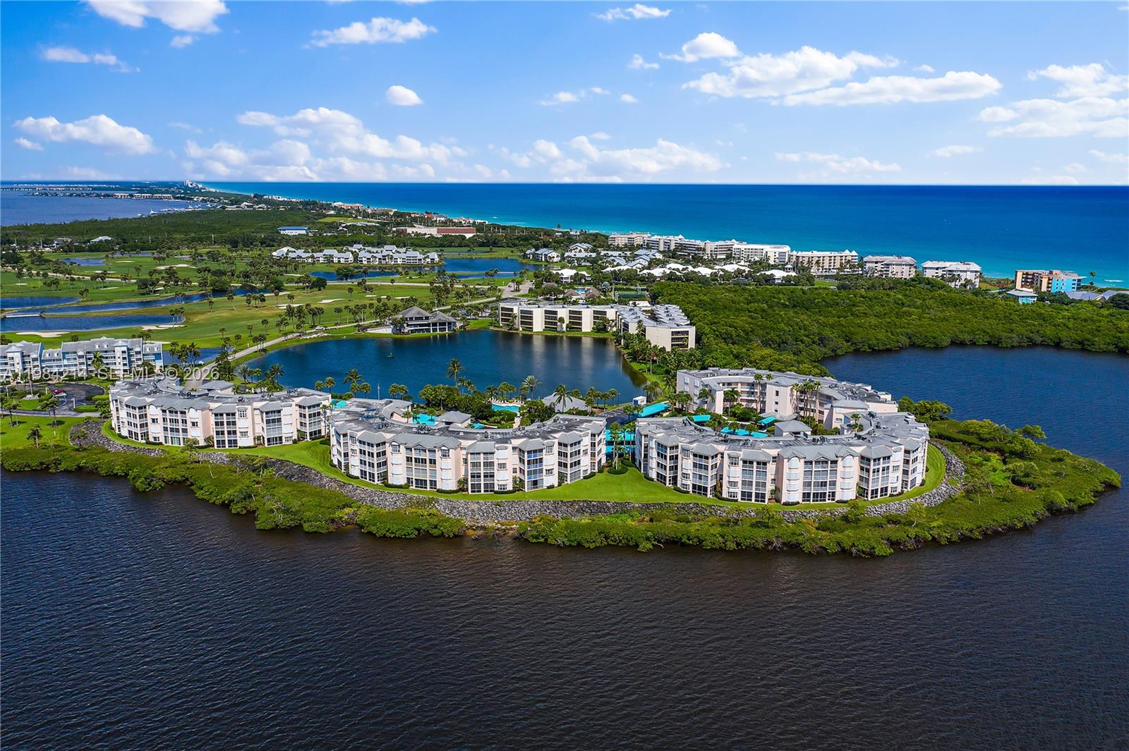 669 NE Plantation Rd #406, Hutchinson Island FL 34996