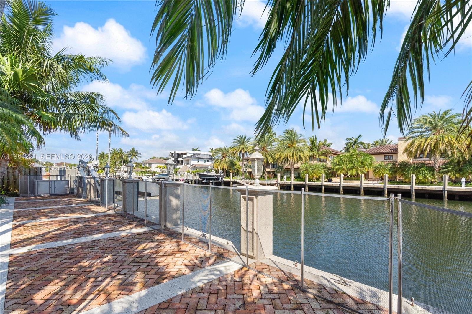 1701 SE 10th St, Fort Lauderdale FL 33316
