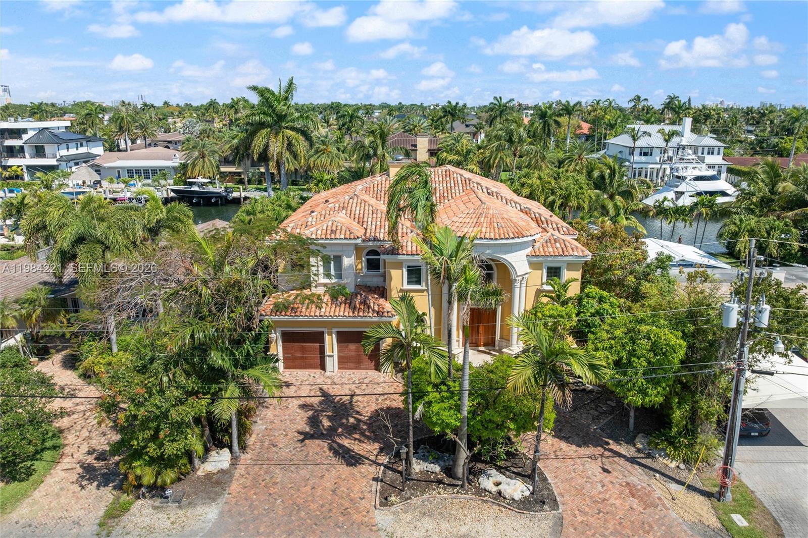1701 SE 10th St, Fort Lauderdale FL 33316