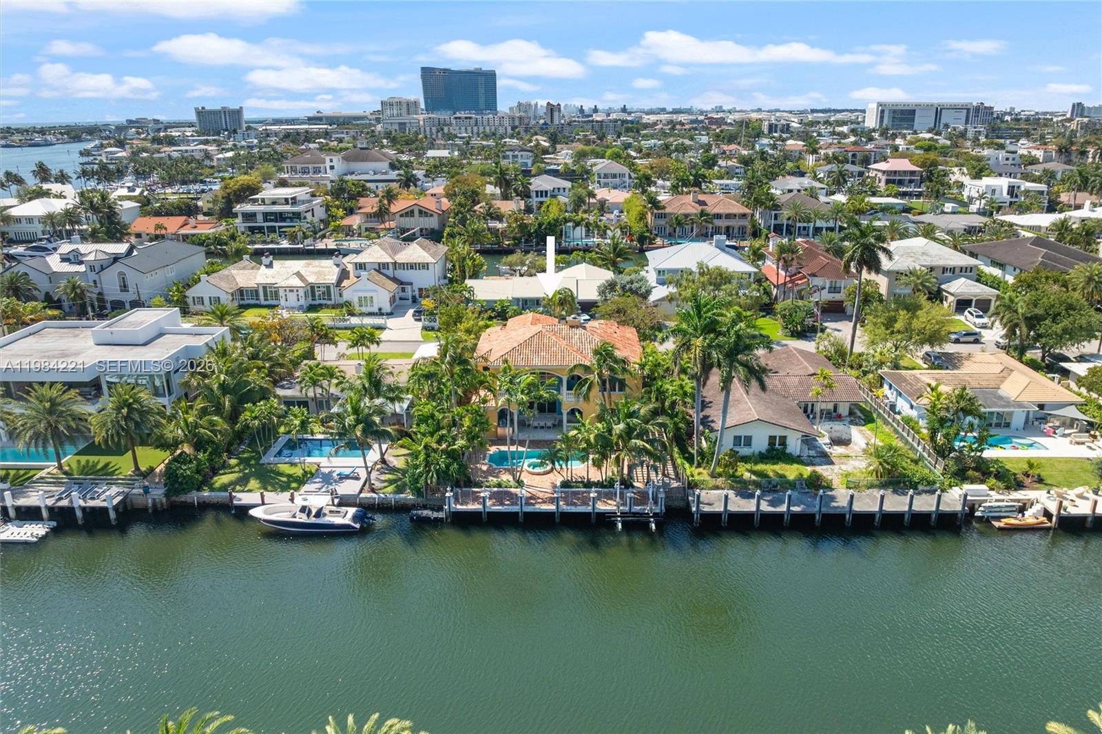 1701 SE 10th St, Fort Lauderdale FL 33316