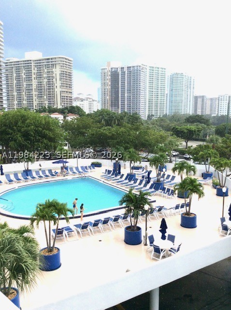 3701 N Country Club Dr #504, Aventura FL 33180
