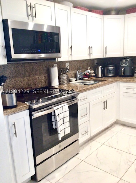3701 N Country Club Dr #504, Aventura FL 33180