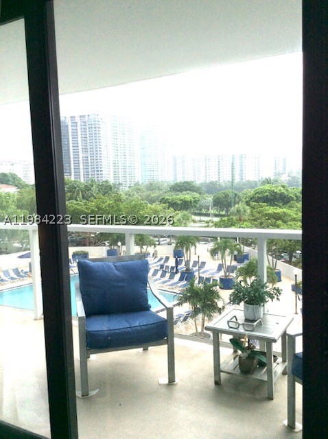 3701 N Country Club Dr #504, Aventura FL 33180