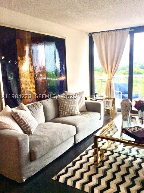 3701 N Country Club Dr #504, Aventura FL 33180