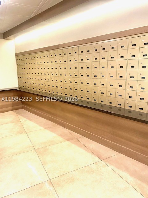 3701 N Country Club Dr #504, Aventura FL 33180