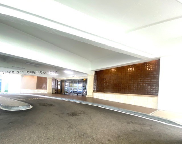 3701 N Country Club Dr #504, Aventura FL 33180