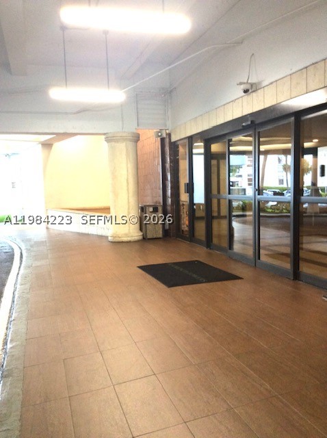 3701 N Country Club Dr #504, Aventura FL 33180