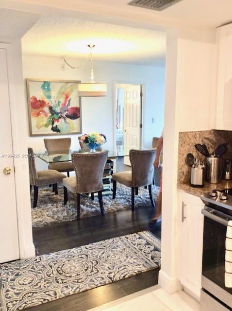 3701 N Country Club Dr #504, Aventura FL 33180