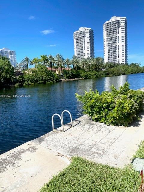 3701 N Country Club Dr #504, Aventura FL 33180