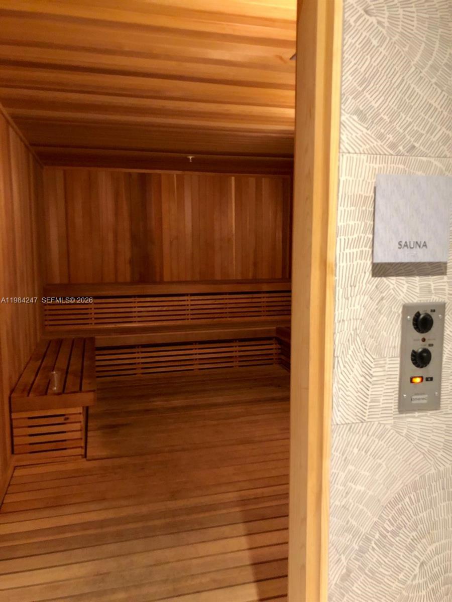 2900 NE 7th Ave #3705, Miami FL 33137