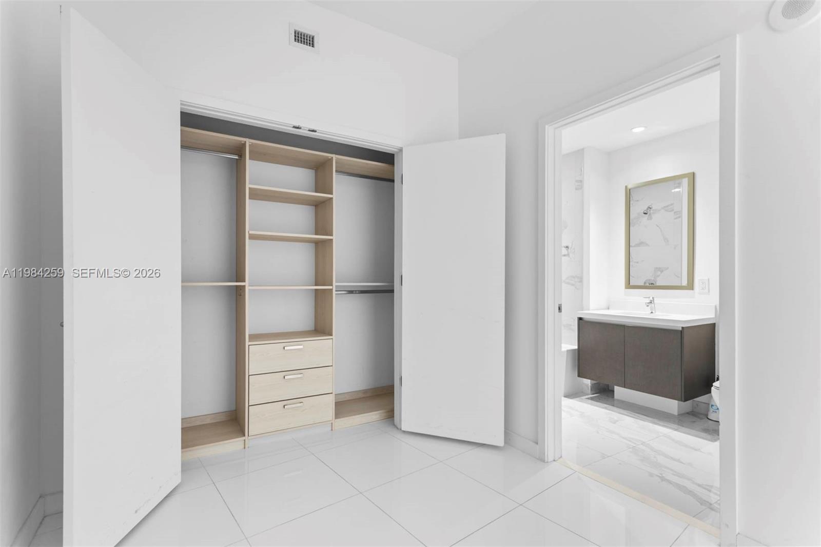 851 NE 1st Ave #3010, Miami FL 33132