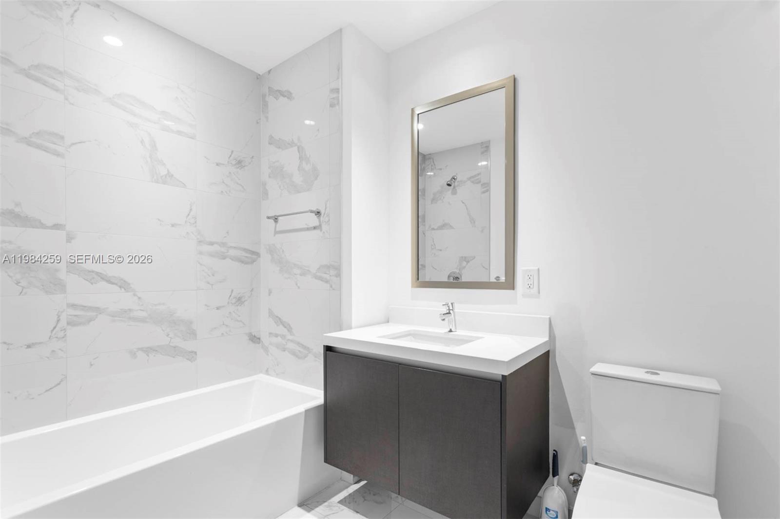 851 NE 1st Ave #3010, Miami FL 33132