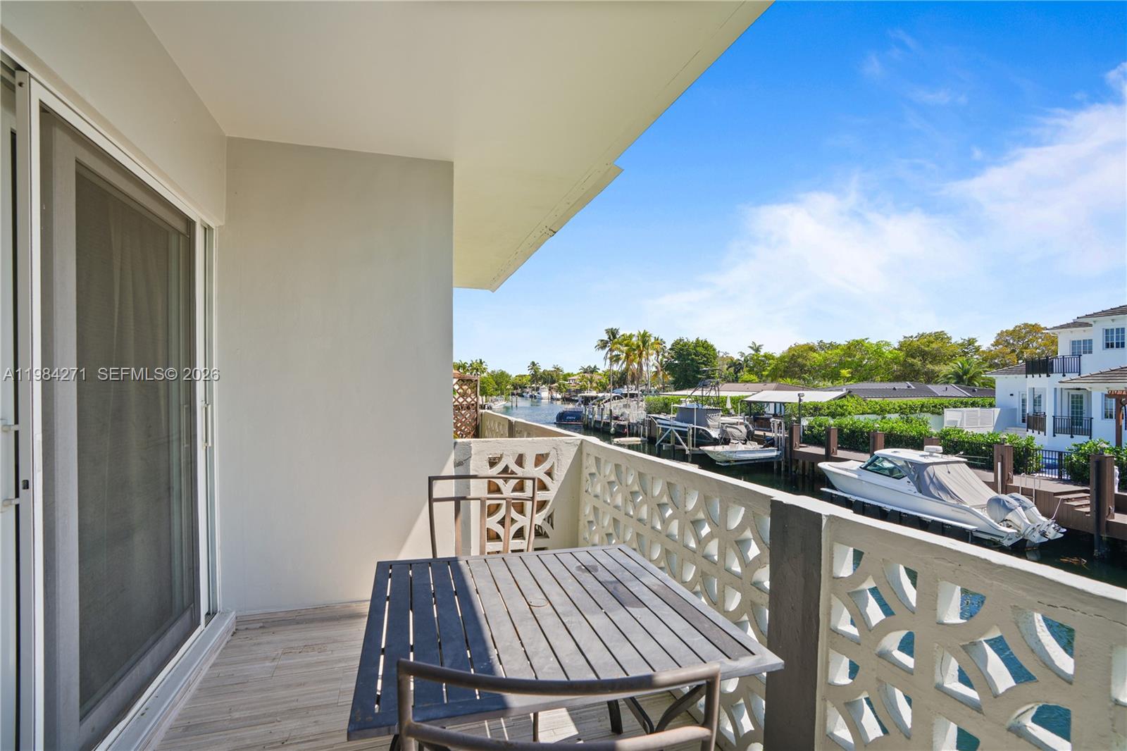 13105 Ixora Ct #215, North Miami FL 33181