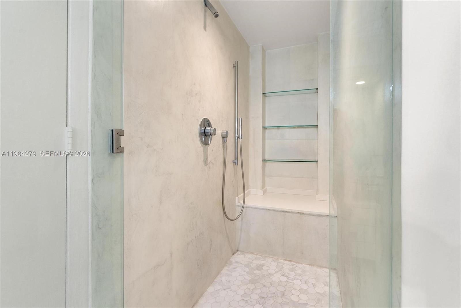 465 Brickell Ave #2604, Miami FL 33131
