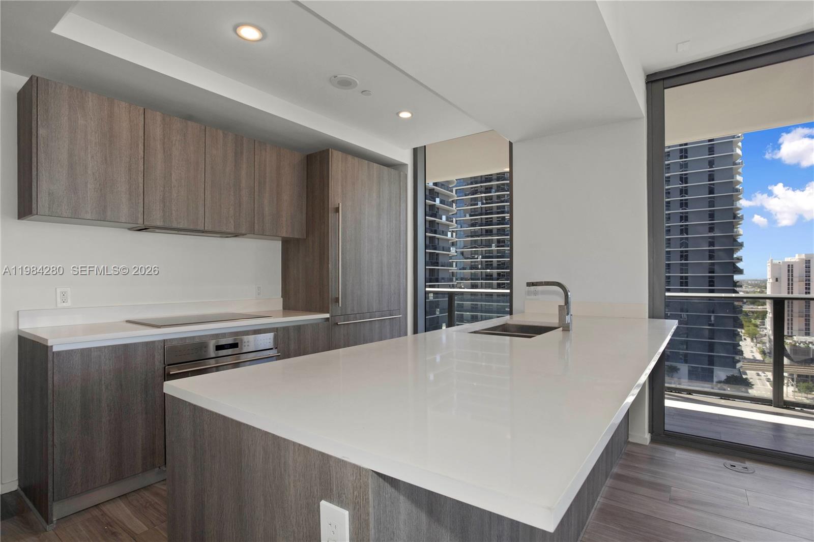 801 S Miami Ave #1609, Miami FL 33130