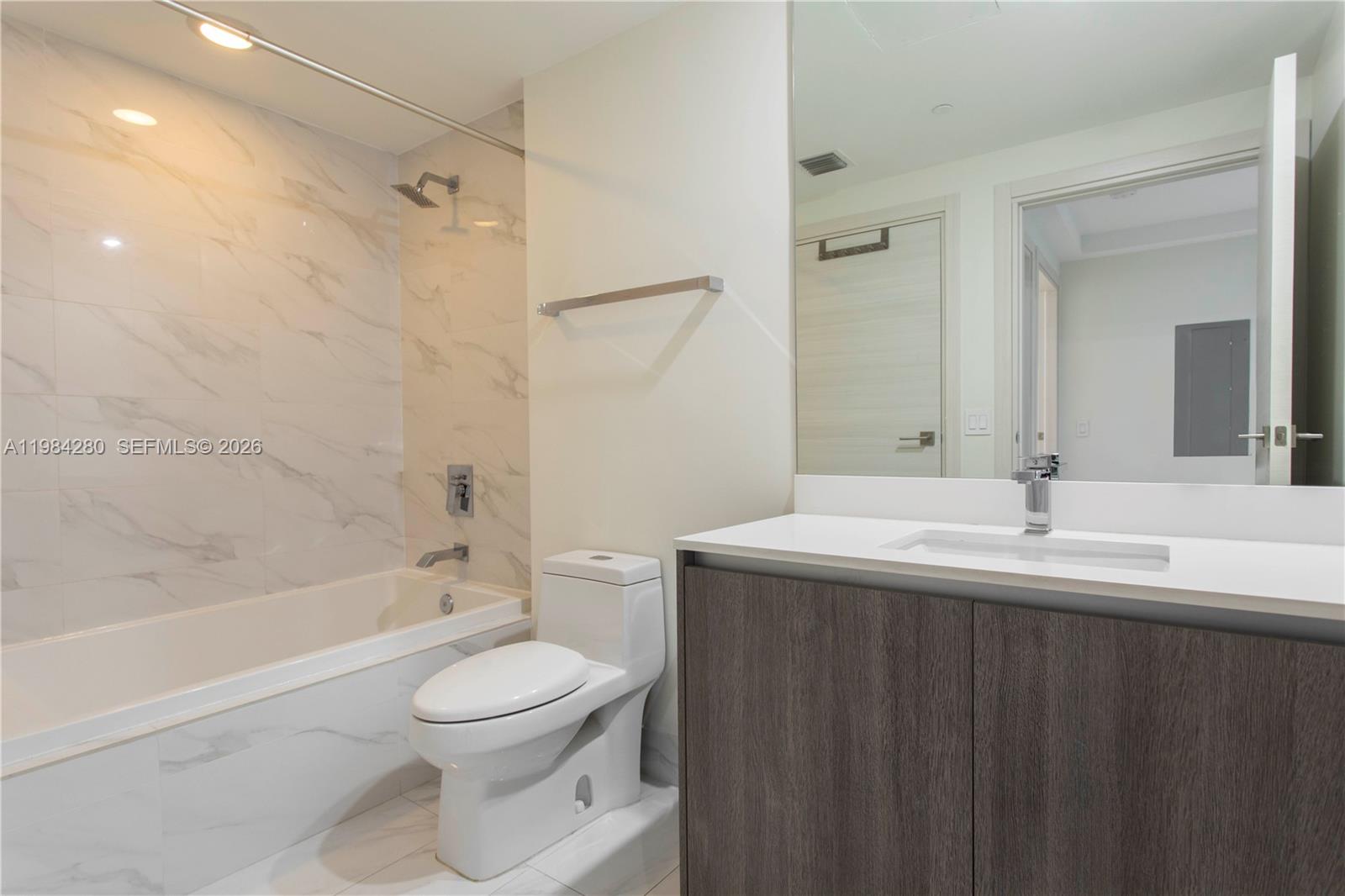 801 S Miami Ave #1609, Miami FL 33130