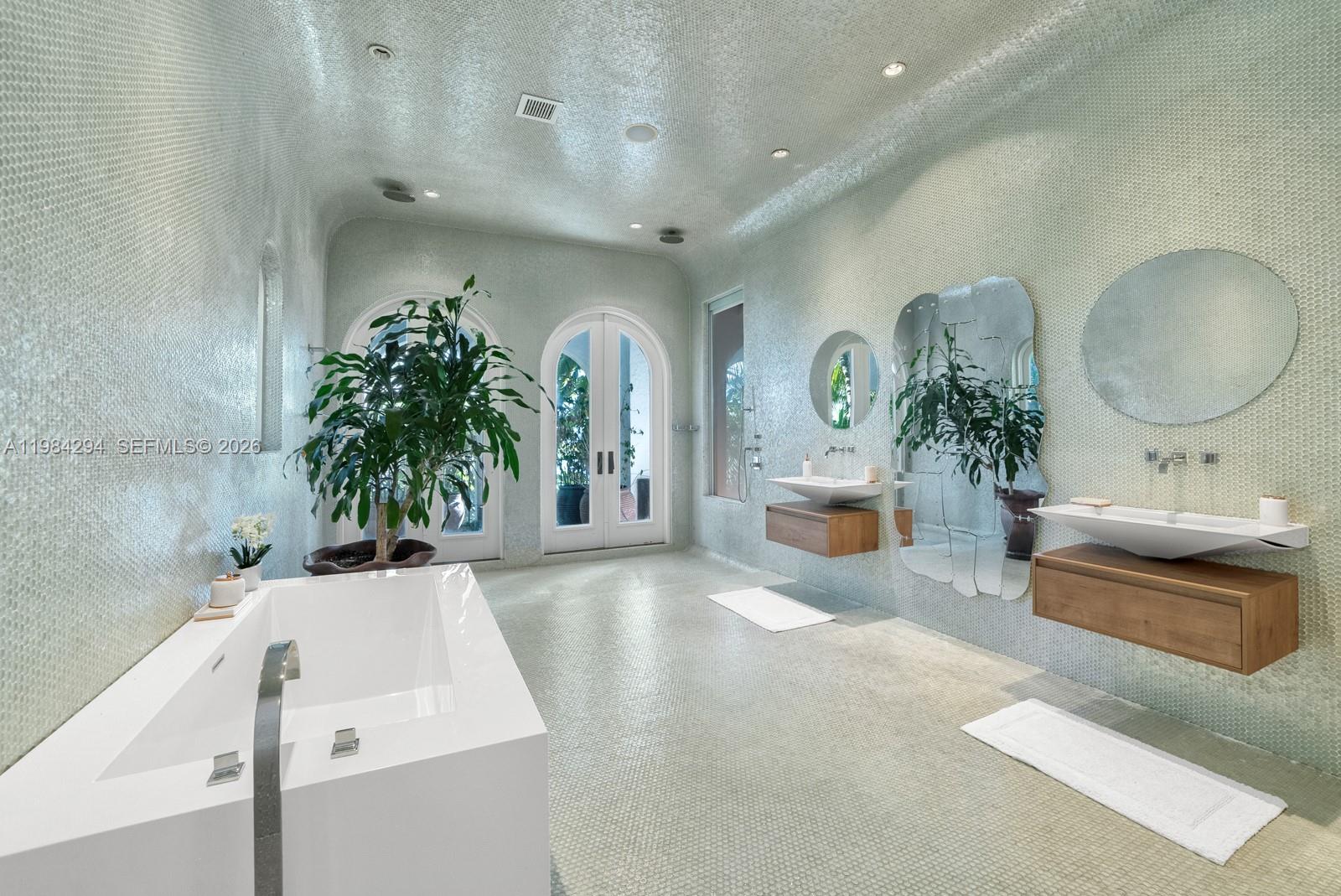 16 Palm Ave, Miami Beach FL 33139