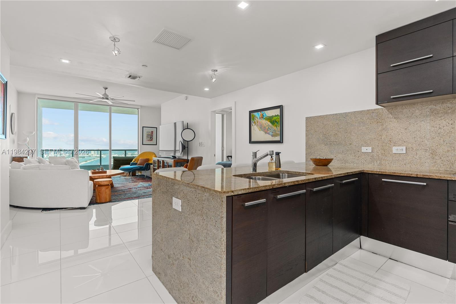 900 Biscayne Blvd #5602, Miami FL 33132