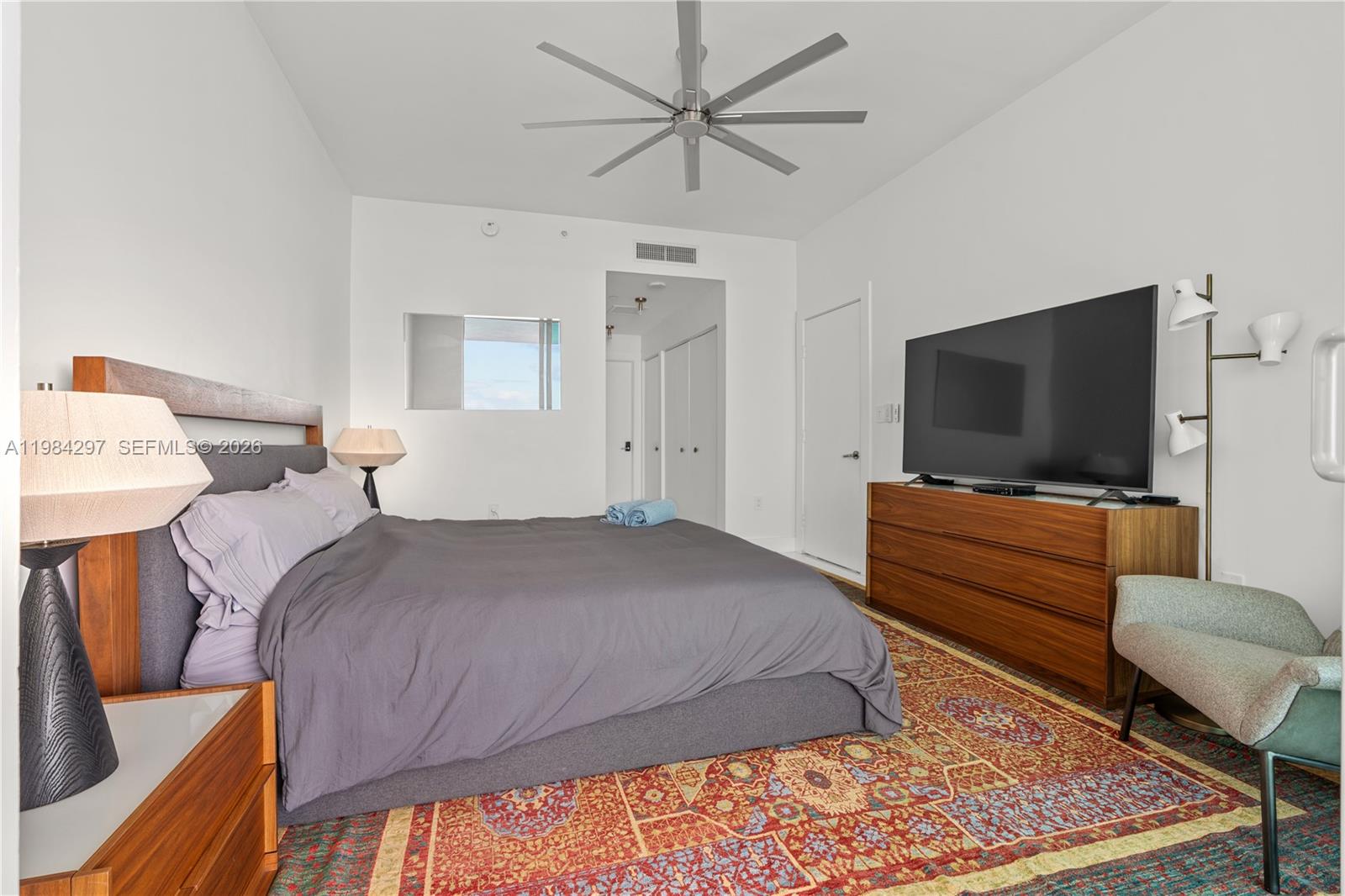 900 Biscayne Blvd #5602, Miami FL 33132