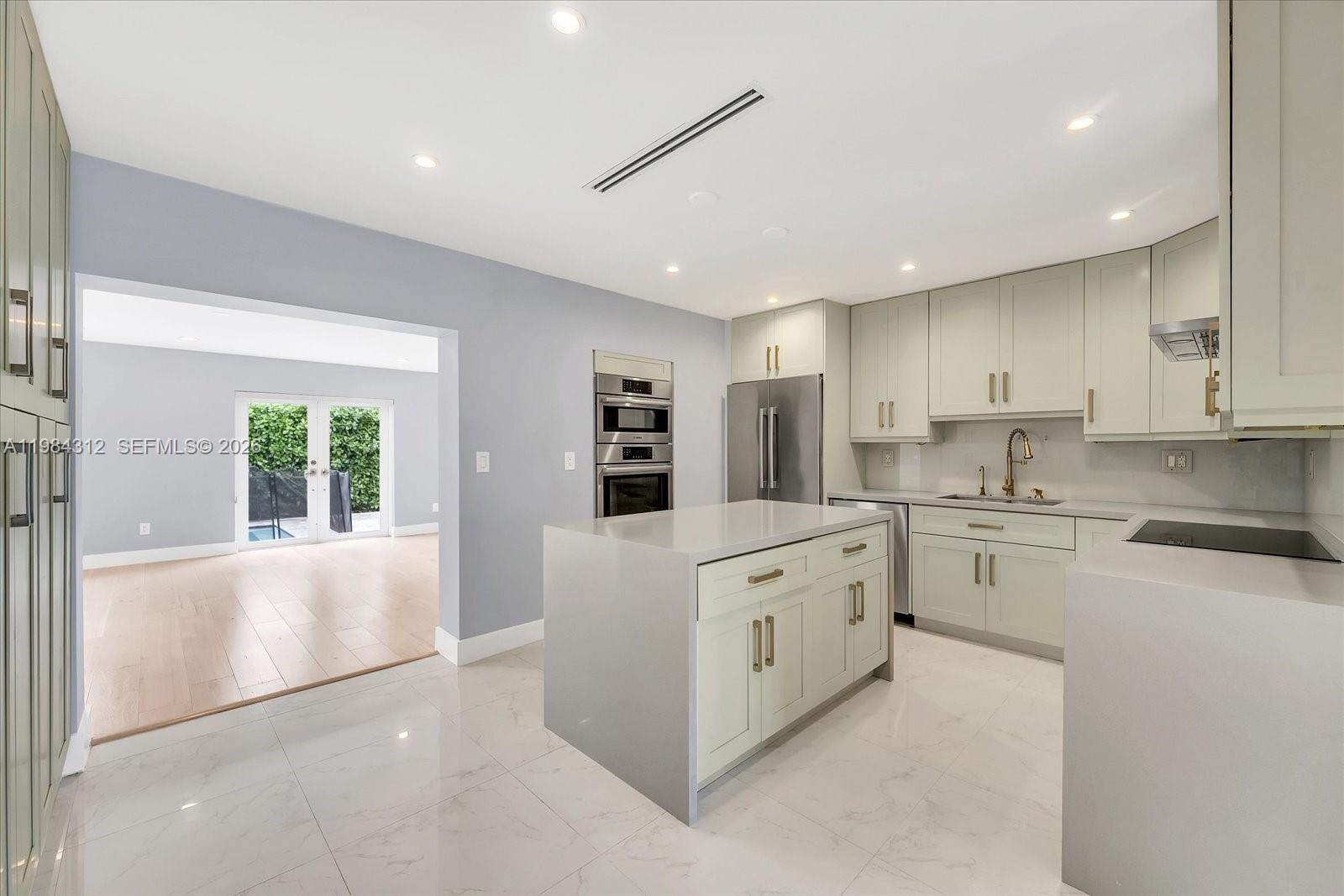 10330 SW 51st St, Miami FL 33165