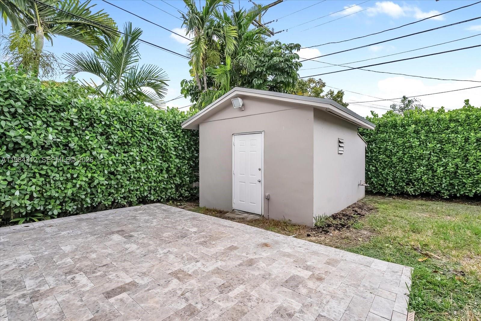 10330 SW 51st St, Miami FL 33165