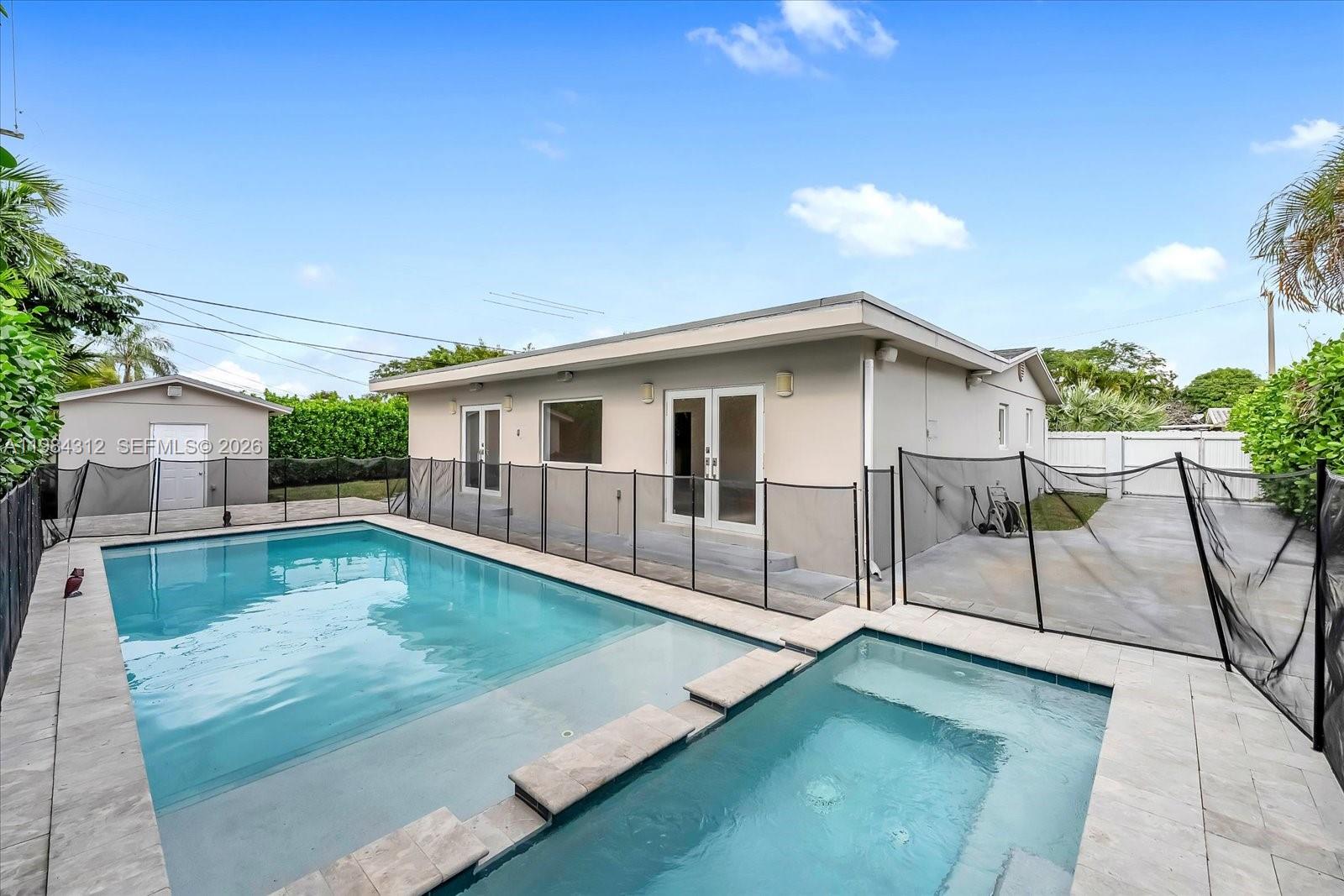 10330 SW 51st St, Miami FL 33165