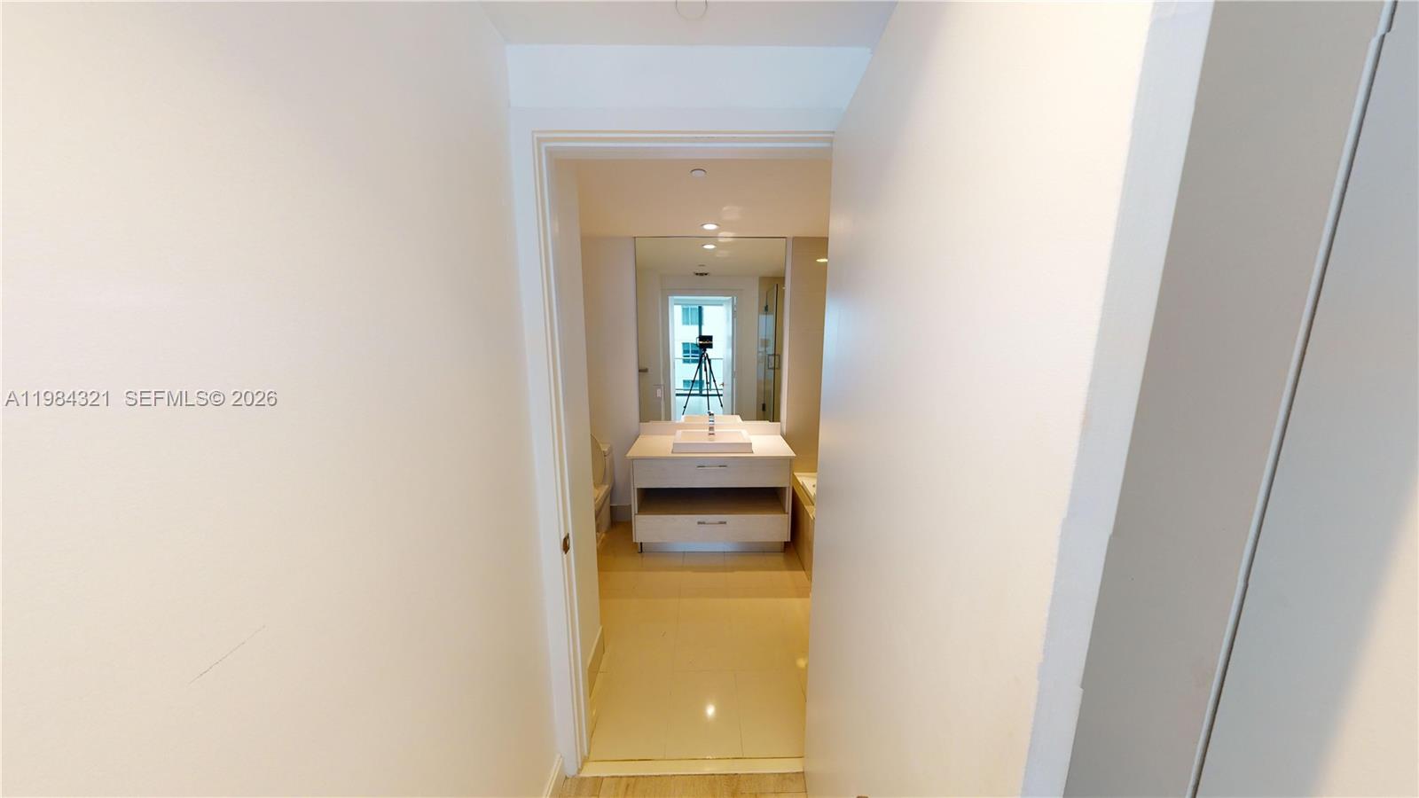 55 SW 9th St #2010, Miami FL 33130
