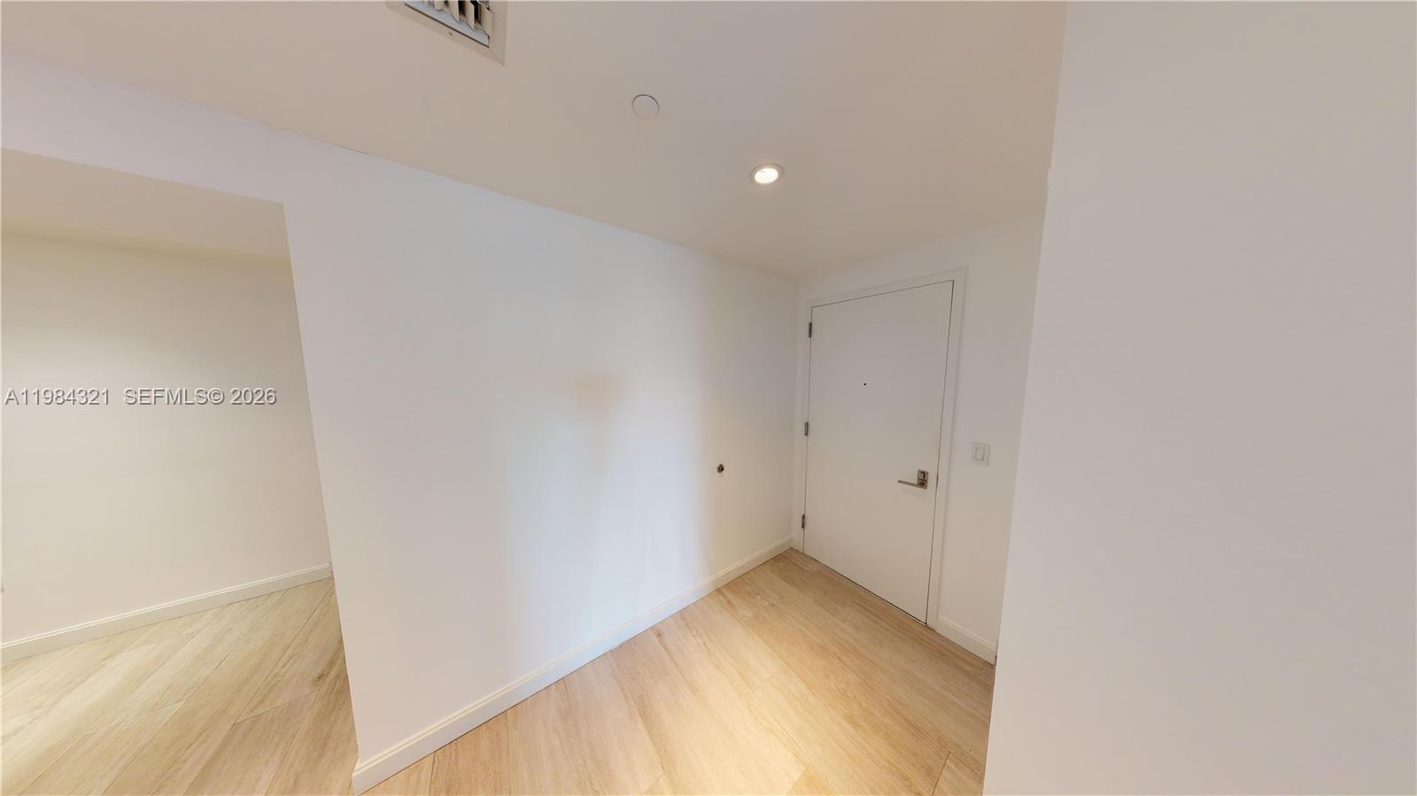55 SW 9th St #2010, Miami FL 33130